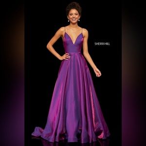*FREE SHIPPING* Sherri Hill 2019 Purple/Pink Iridescent color shifting dress